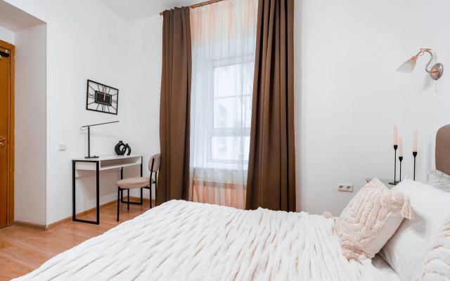 Апартаменты 3 спальни 2 санузла Грибоедов 10 гостей