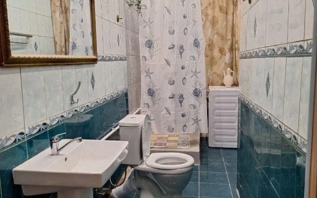 U Metro Sadovaya Flat