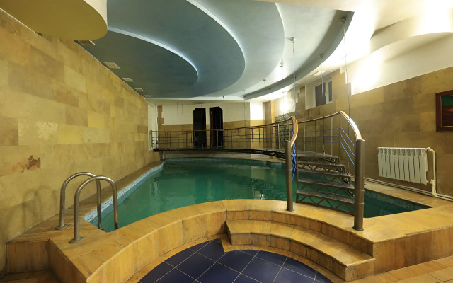 Continental Complex Hotel