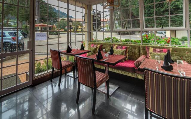 Отель Grand Hotel Nuwara Eliya