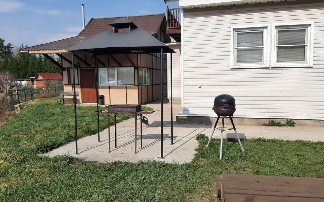 Частный дом Большая дача в Ушаках