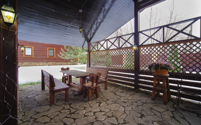 Bannyij Kompleks v Eremino Guest House