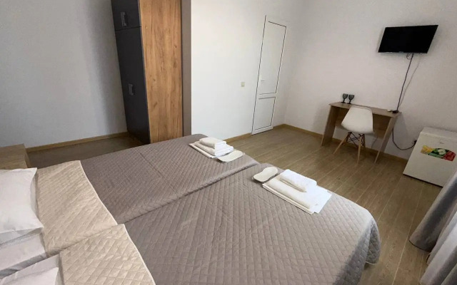 Amra Guest House