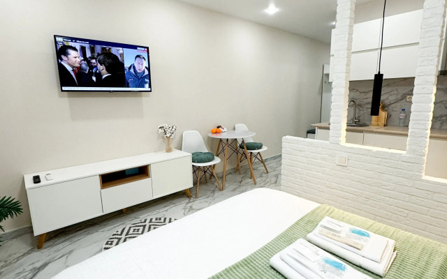 S zaseleniem 24/7 luchshiy servis posutochno 50 Flat