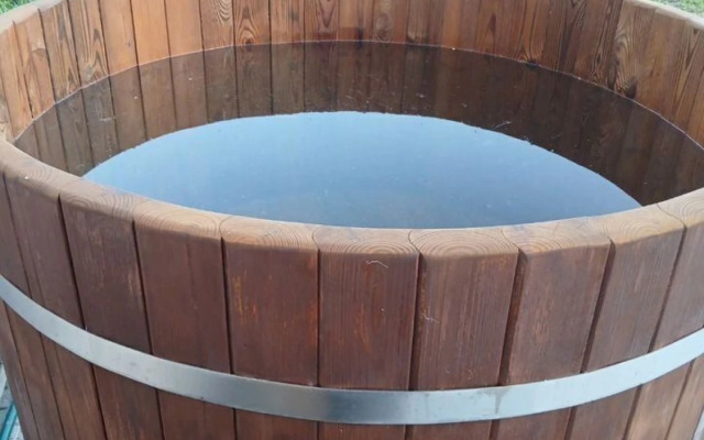 Частный Дом в Центpе Дeревни Взвад