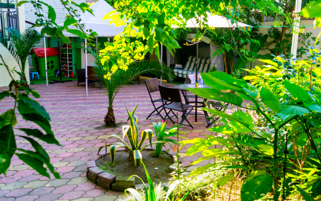 Akula Guest House
