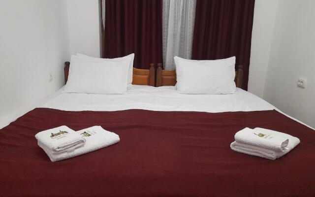 Parvina Hotel