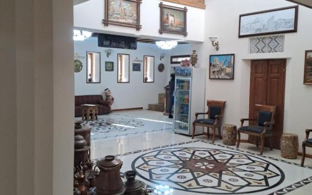Devon Begi Hotel