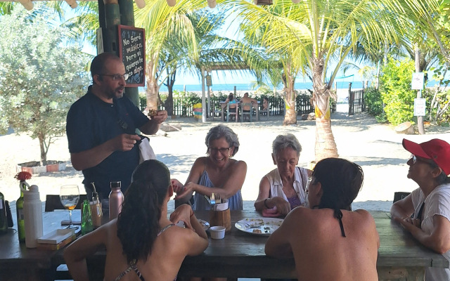 Ночлег и завтрак (B&B) Chevere Beach Hotel Frente Al Mar