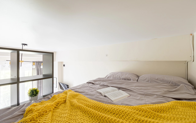 Апартаменты Hollywood (Голливуд) рядом с Зюзино