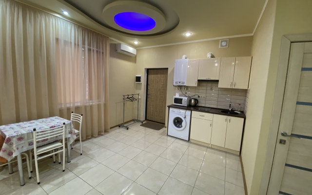 Apartments near Aram