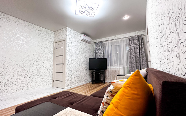 Апартаменты 2-х комнатные в центре возле Кремля