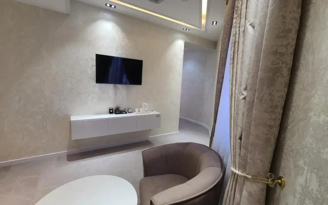 Shedevr Plaza Hotel