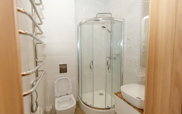 Svetly Apartment
