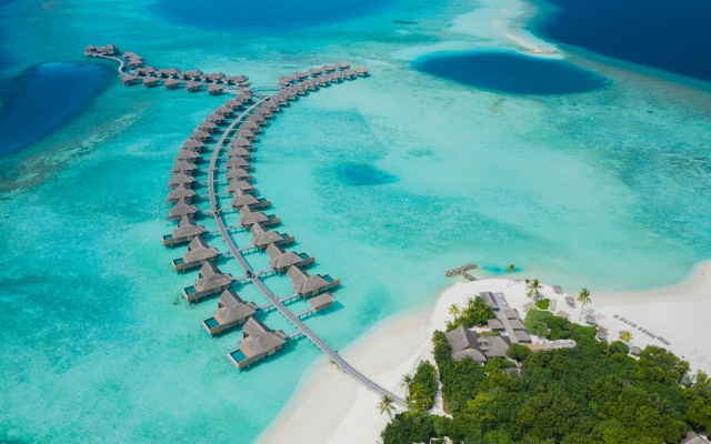 Vakkaru Maldives Hotel