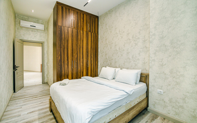 Luxury White in Nizami Street Apartments