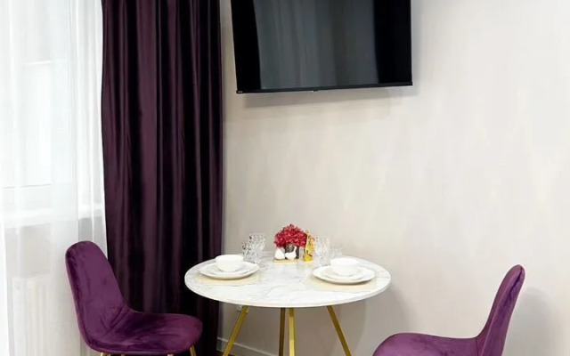 Апартаменты студия на Колхозной 5/2к4