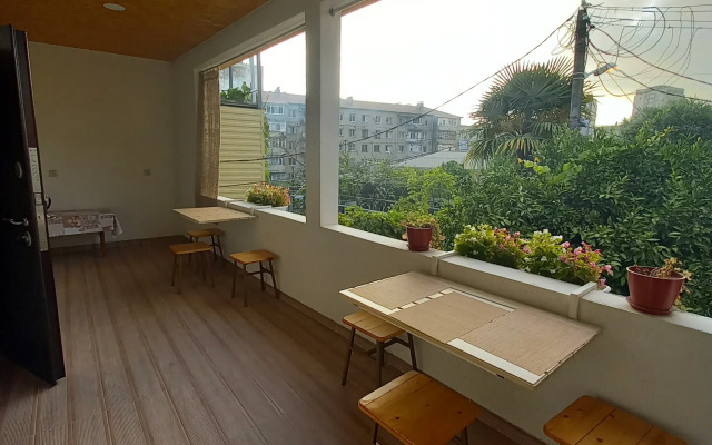 Mari Guest house