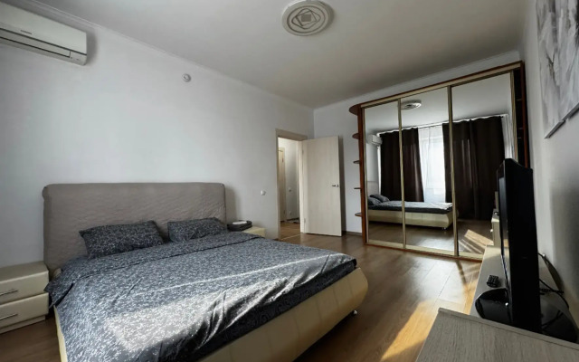 V Drozhzhino Flat