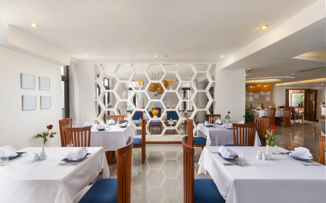 Отель Jaya Suites Hotel