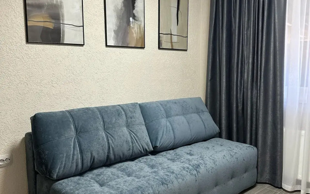 Na Mira 14 Ryadom s Aeroportom Guest House
