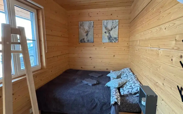 Oyavojs Private House