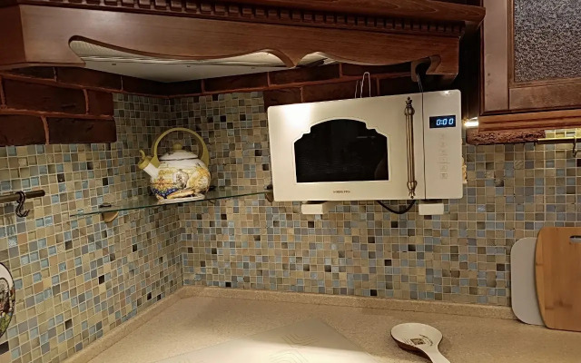 Uyutnaya dvukhkomnatnaya s konditsionerom Ermitazh Flat