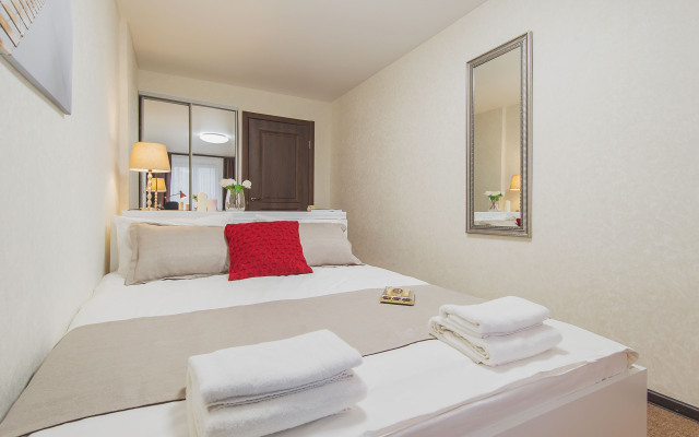GM ryadom s Ekspocentrom i Belym domom Apartments