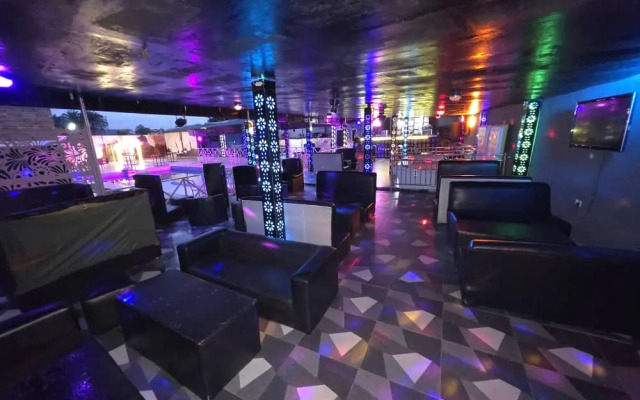 Отель Shugaland