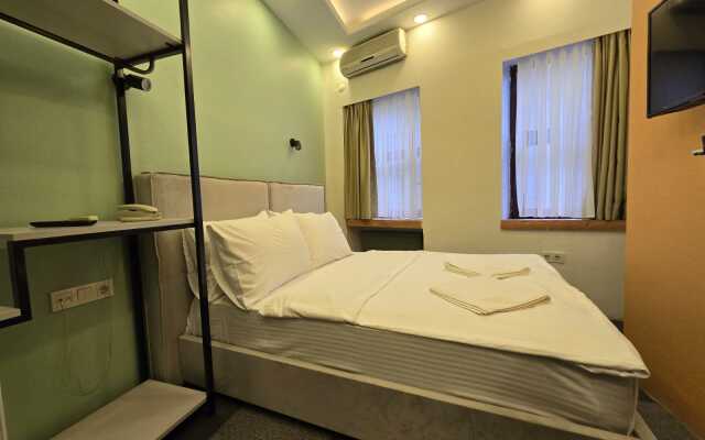 Grand Rafinn Hotel