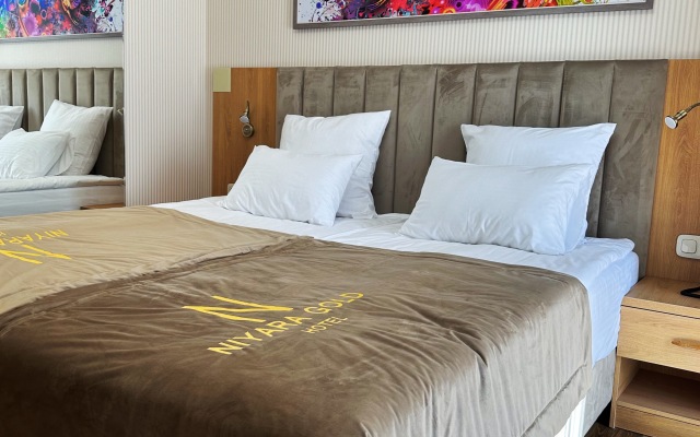 Gold Niyara Hotel