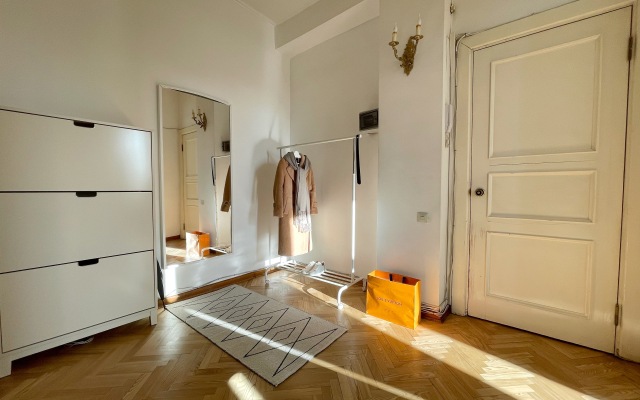 White Na Tverskoy 15 Apartments