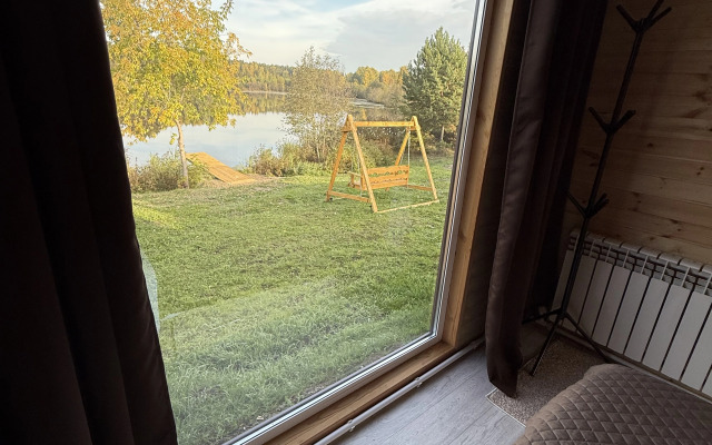 Шале Домик у озера