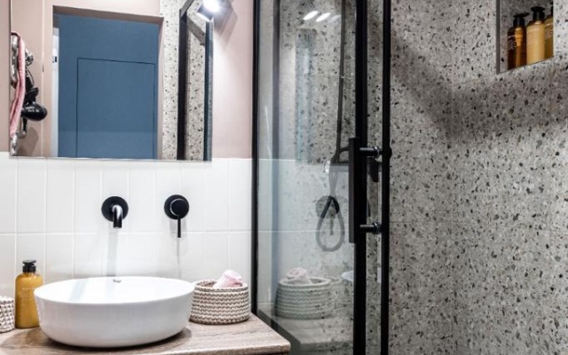 Апартаменты на Эпроновской 15