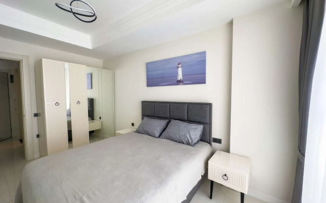 Qoople Azura World S 16 Apartments