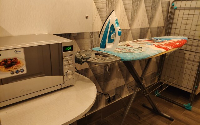 M/O Svoyi 5 na Pervomaiskoy Apartments