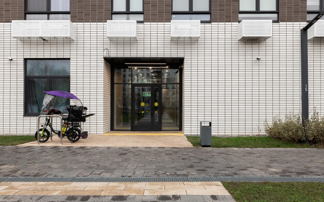 Квартира Домостроительная 2