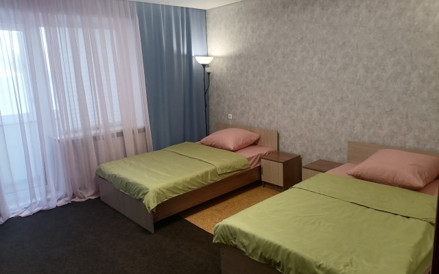 Апартаменты Трешка на Строителей 35