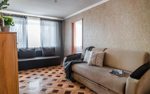 Апартаменты Двухкомнатные по Авиаторов 7