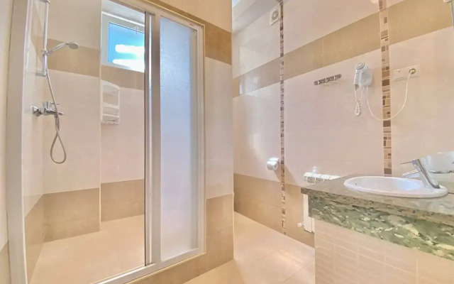 Na Beregu Apartments
