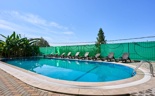 Edelveys Guest House