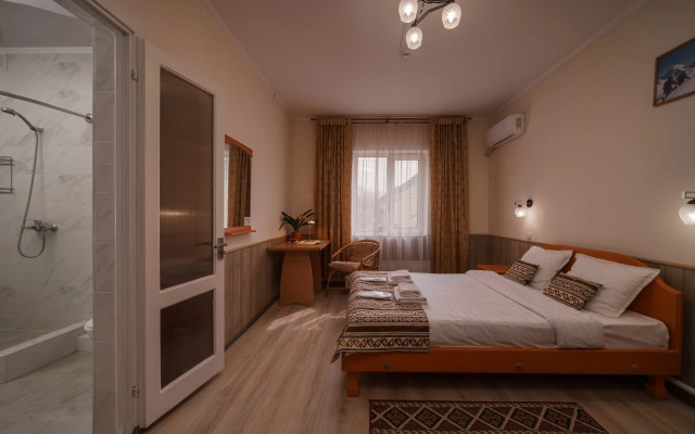 Alpinist Hotel
