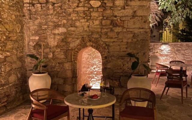 Dionysos 1789 Boutique-hotel