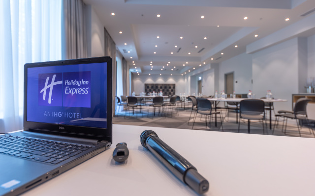 Holiday Inn Express - Yerevan by IHG