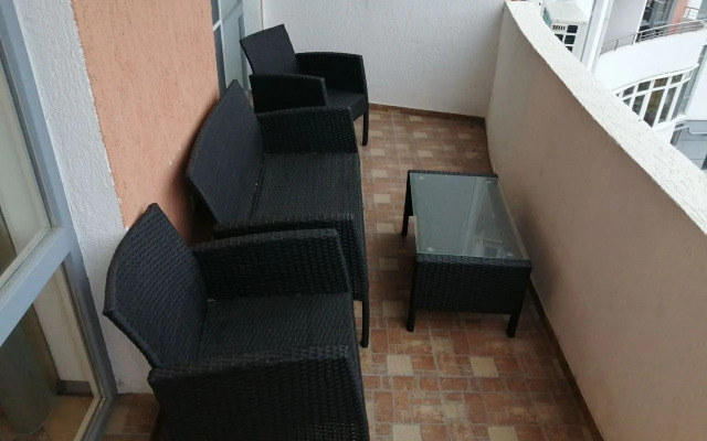 Квартира Однокомнатная на Пеpвoй Бeреговой Линии