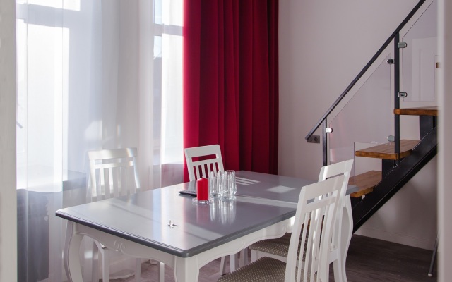 Apartment Gallery of Stories
