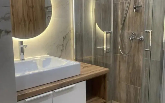 Flat V Zhk Novokomarovo