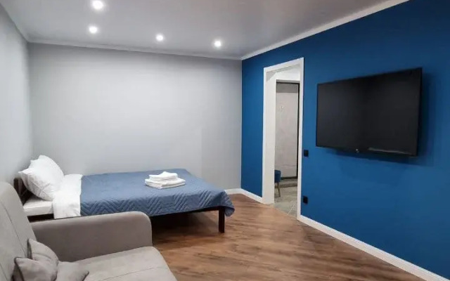 Na Naberezhnoy Rybnoy Derevni Flat