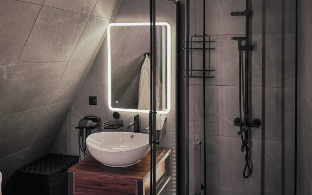 Шале Варилка 1