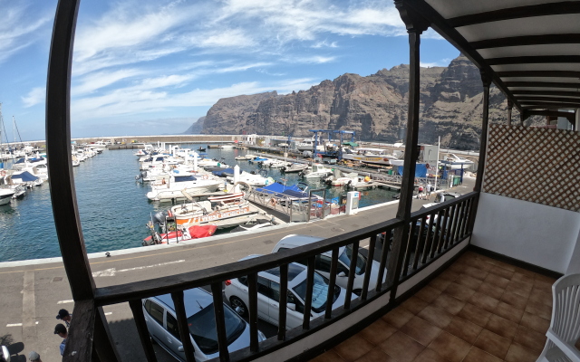 Los Gigantes Apartments